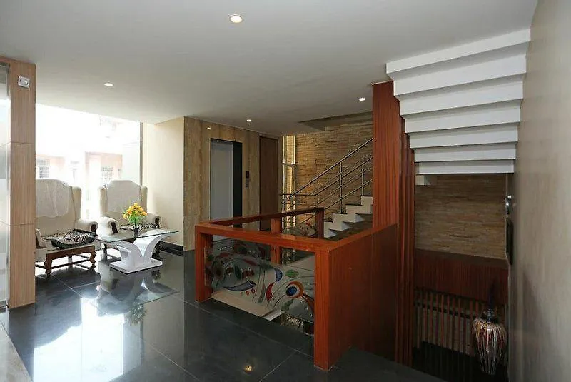 Samasth Rooms And Suits Mysore 2*,
