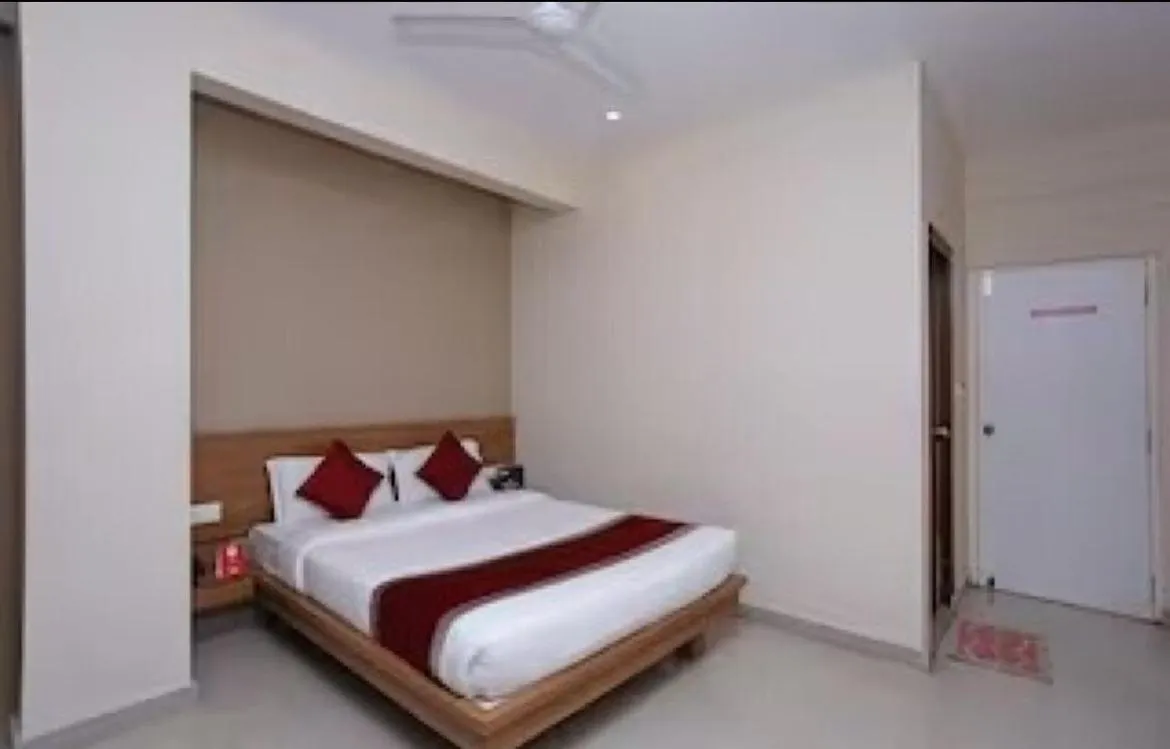 Hotel Samasth Rooms And Suits Mysore