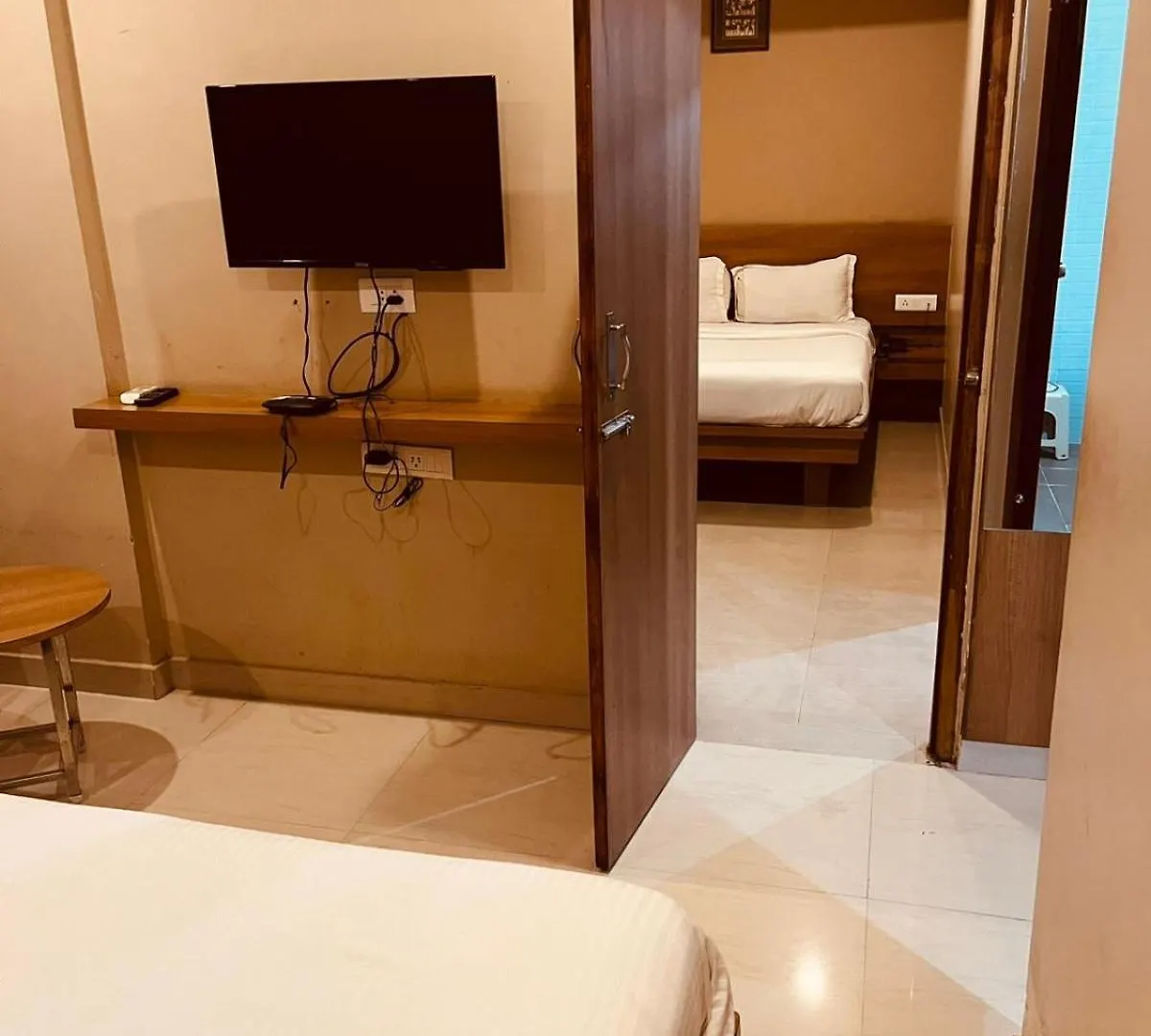 Samasth Rooms And Suits Mysore