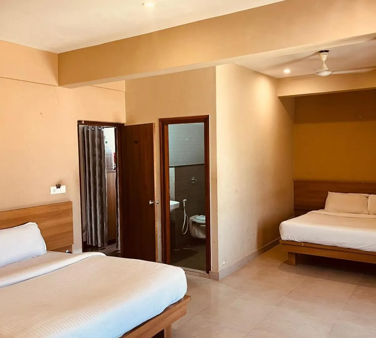 Samasth Rooms And Suits Mysore Hotel